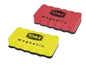 ŚCIERAK MAGNETYCZNY DO TABLIC TOMA TO-701